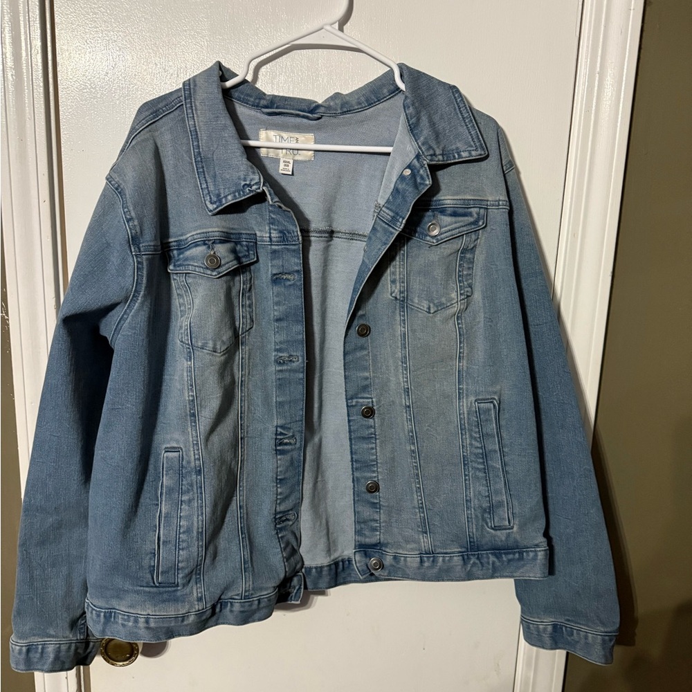 Women’s Jean jacket, size XXXL